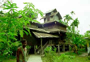 Ramu, Bangladesh, Jacek Piwowarczyk, 2001