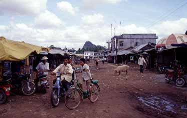Kampong Trach, Kampot Province, Cambodia, Jacek Piwowarczyk, 2000