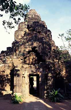 Tonle Bati, Cambodia, Jacek Piwowarczyk 2000
