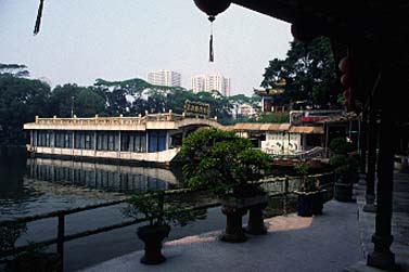 Guangzhou, China, Jacek Piwowarczyk, 2004