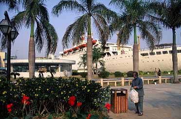 Shek O, Shenzhen, China, Jacek Piwowarczyk, 2002