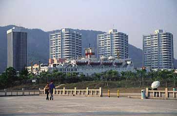 Shek O, Shenzhen, China, Jacek Piwowarczyk, 2002