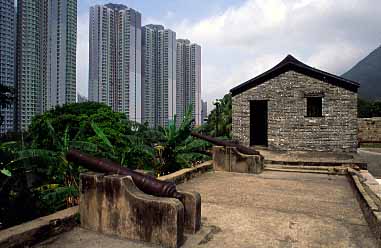 Tung Chung, Hong Kong, China, Jacek Piwowarczyk, 2003