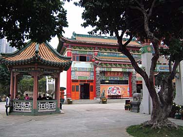 Tuen Mun, New Territories, Hong Kong, China, Jacek Piwowarczyk 2005