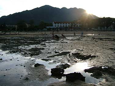 Mui Wo, Lantau, Hong Kong, China, Jacek Piwowarczyk 2005