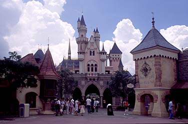 Hong Kong Disneyland Resort, Lantau Island, Hong Kong, China, Jacek Piwowarczyk, 2006