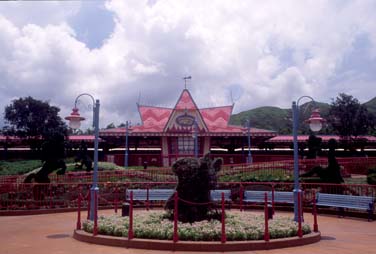 Hong Kong Disneyland Resort, Lantau Island, Hong Kong, China, Jacek Piwowarczyk, 2006