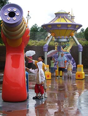 Hong Kong Disneyland Resort, Lantau Island, Hong Kong, China, Jacek Piwowarczyk, 2006