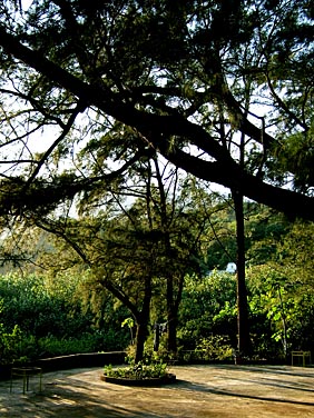 Mui Wo, Lantau Island, Hong Kong, China, Jacek Piwowarczyk 2006