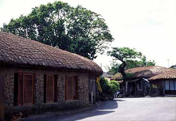 Cheju traditional village, Cheju Island, South Korea, 1999