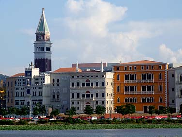 Taipa Village, Macao, China, Jacek Piwowarczyk, 2007