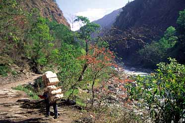 Kali Gandaki Valley,  Nepal, Jacek Piwowarczyk, 2002