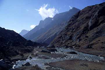 Yaung Valley, Nepal, Jacek Piwowarczyk, 2000