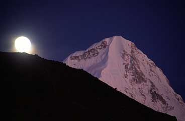 Below Lapsang La, Nepal, Jacek Piwowarczyk, 2000