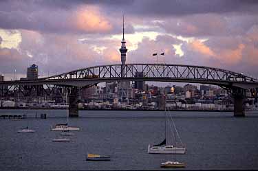 Auckland, New Zealand, Jacek Piwowarczyk, 2002