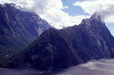 Fiordland, New Zealand, Jacek Piwowarczyk, 2002