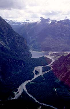 Fiordland, New Zealand, Jacek Piwowarczyk, 2002