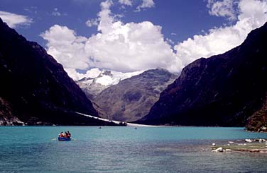 Lake Llanganuco, Cordillera Blanca, Peru, Jacek Puiwowarczyk, 1998