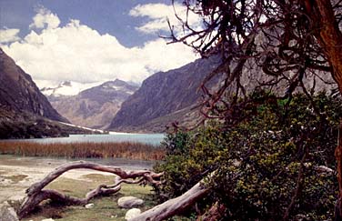 Lake Llanganuco, Cordillera Blanca, Peru, Jacek Puiwowarczyk, 1998