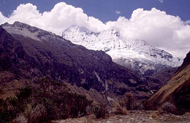 Llaguanuco Road, Cordillera Blanca, Peru, Jacek Piwowarczyk, 1998