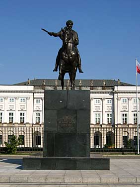 Krakowskie Przemiescie, Warsaw, Poland, Jacek Piwowarczyk 2005