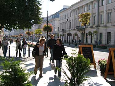 Nowy Swiat Street, Warsaw, Poland, Jacek Piwowarczyk, 2005