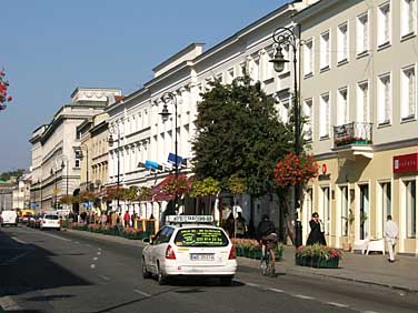 Nowy Swiat Street, Warsaw, Poland, Jacek Piwowarczyk, 2005