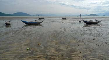 Vinh Yen, Around Nha Trang, Vietnam, Jacek Piwowarczyk, 2009