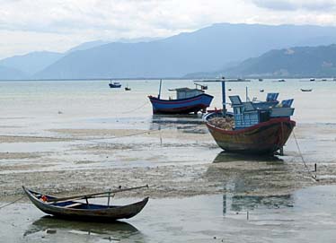 Vinh Yen, Around Nha Trang, Vietnam, Jacek Piwowarczyk, 2009