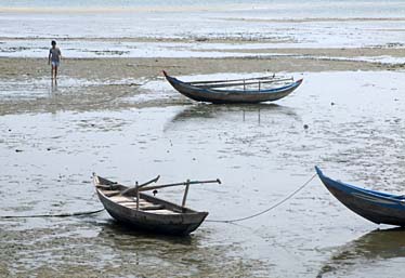 Vinh Yen, Around Nha Trang, Vietnam, Jacek Piwowarczyk, 2009