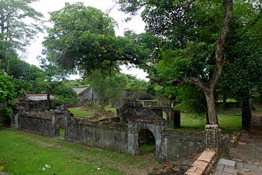 Tomb of Tu Duc, Hue, Vietnam, Jacek Piwowarczyk, 2009