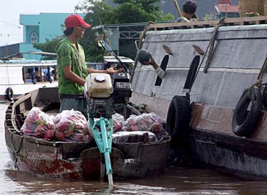 Cai Rang Floating Market, Mekong Delta, Vietnam, Jacek Piwowarczyk, 2009