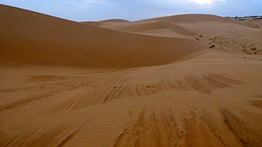 Red Sand Dunes, Mui Ne, Vietnam, Jacek Piwowarczyk, 2009